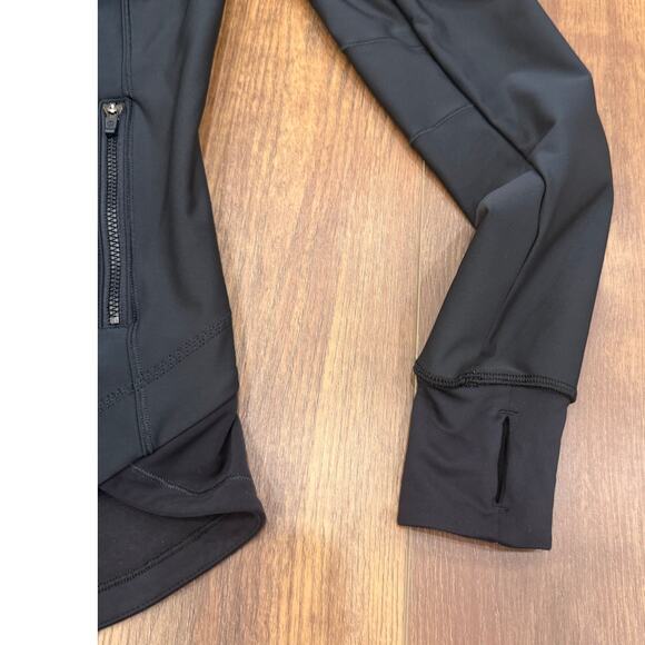 Lululemon Keep It Up Weather Resistant Softshell Jacket in Black size 4 - Picture 6 of 16